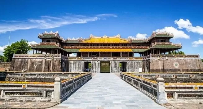 HUE CITY TOUR AND SUNSET ON PERFUME RIVER 1 DAY