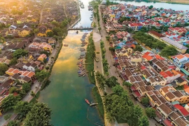 ESSENCE OF NORTH TO CENTRAL VIETNAM (9 DAYS 8 NIGHTS)